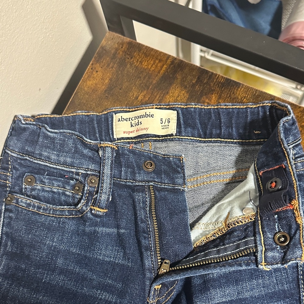 Abercrombie Kids Dark Blue Skinny Jeans - Picture 4 of 4